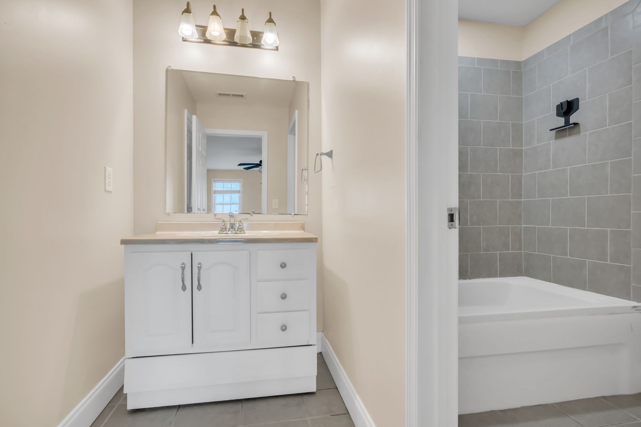 1826 Lake Meadow Trl