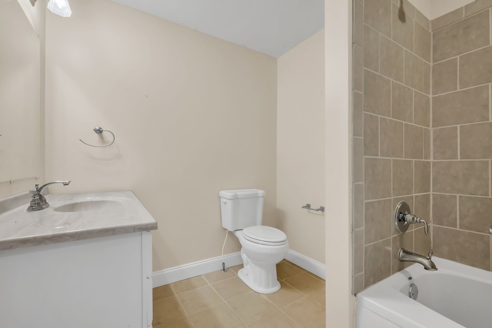 1826 Lake Meadow Trl