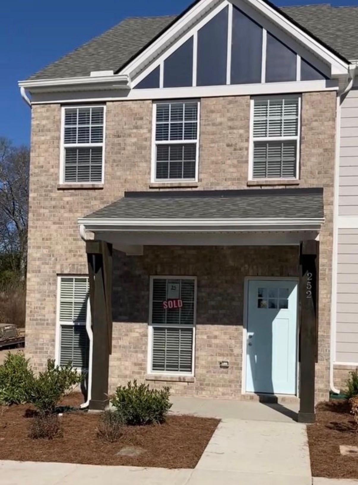 252 Mansfield Dr