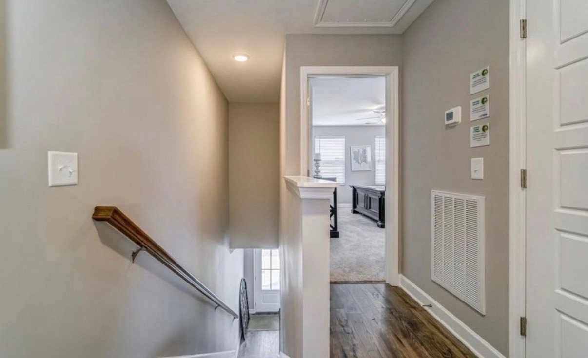 252 Mansfield Dr