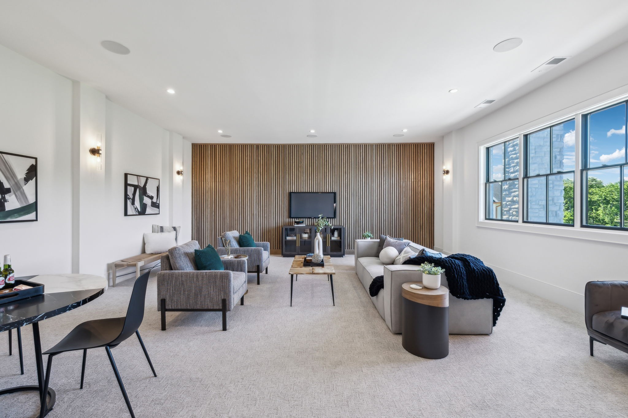 8104 Turning Point Dr