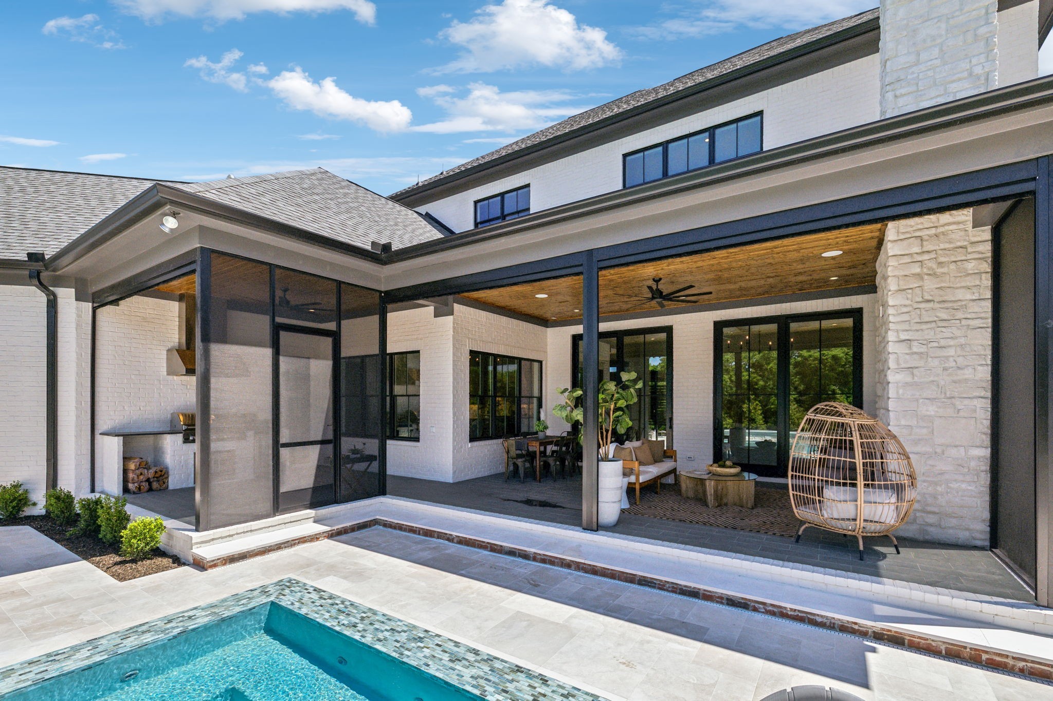 8104 Turning Point Dr