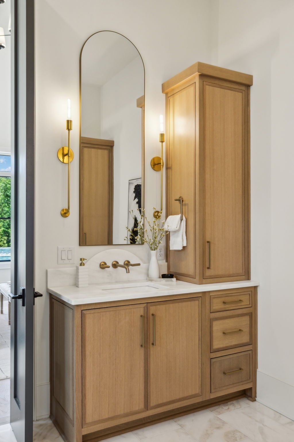 8104 Turning Point Dr