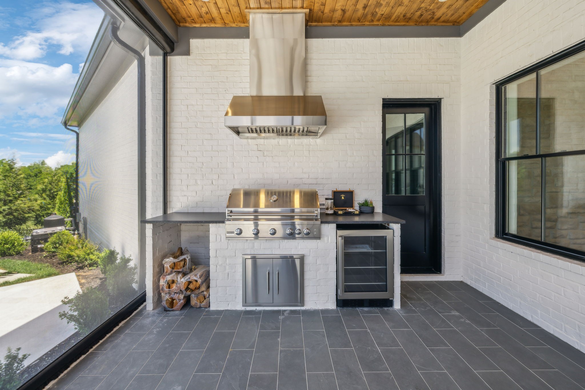 8104 Turning Point Dr