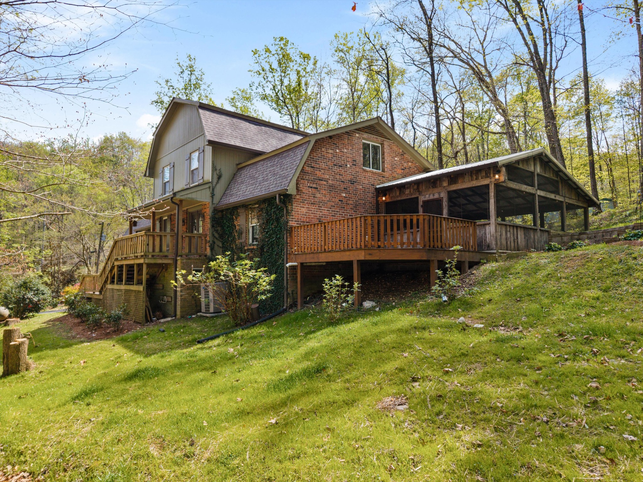 1134 Barrel Springs Hollow Rd