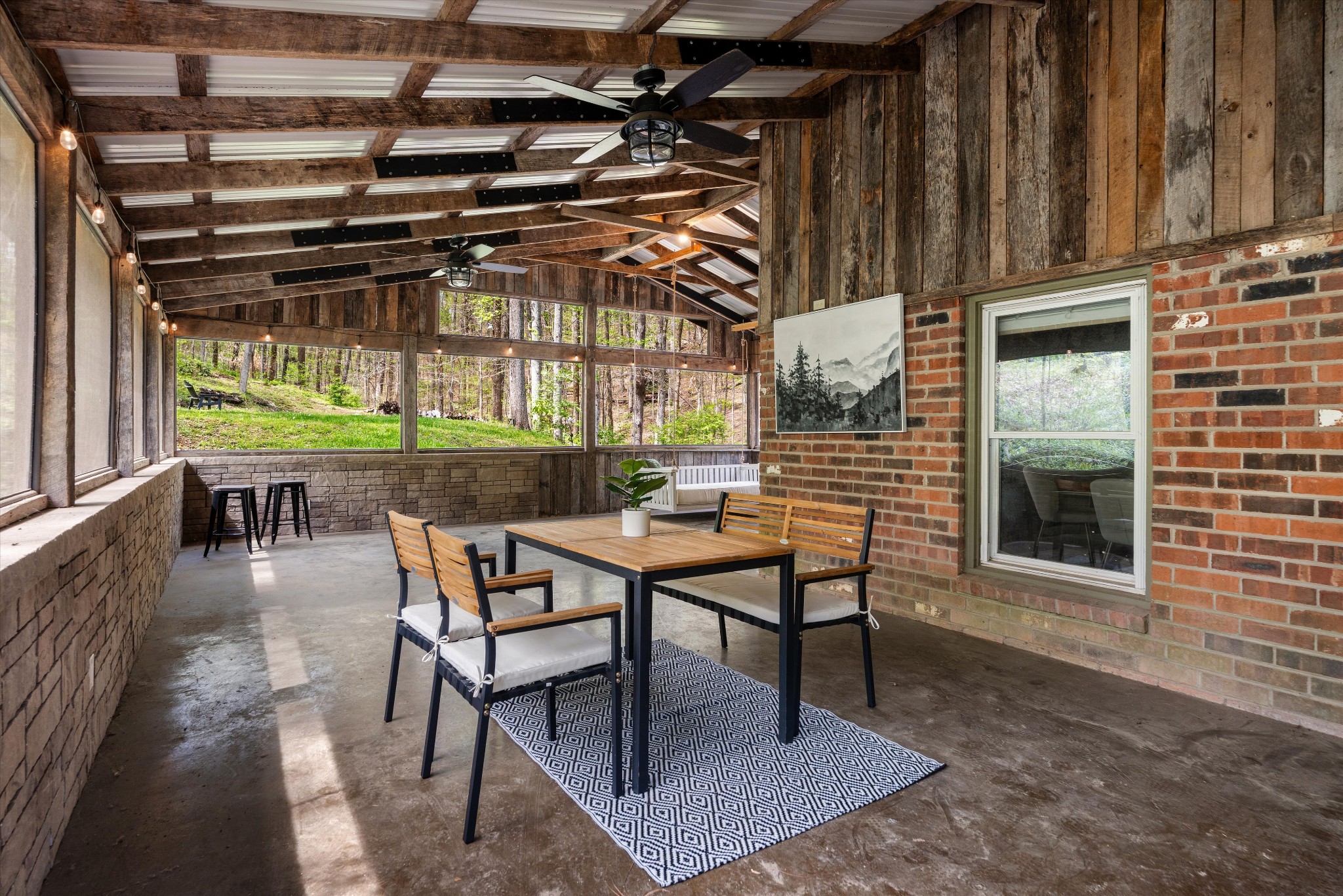 1134 Barrel Springs Hollow Rd