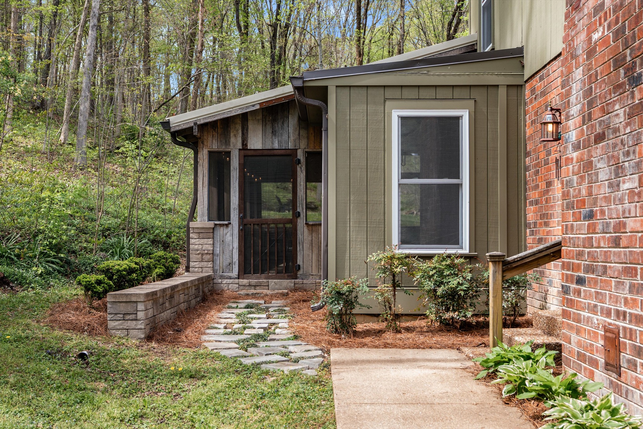 1134 Barrel Springs Hollow Rd