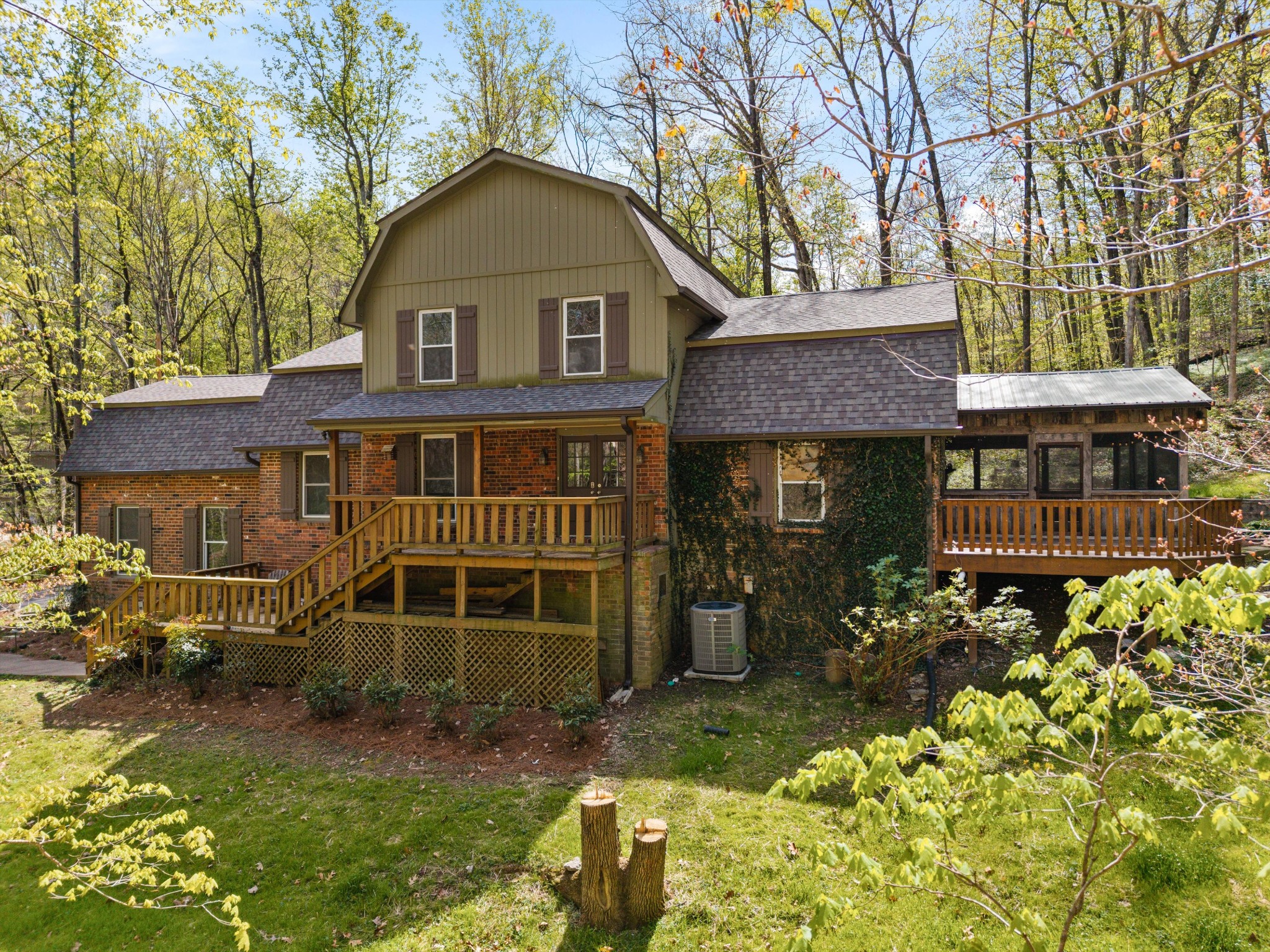 1134 Barrel Springs Hollow Rd