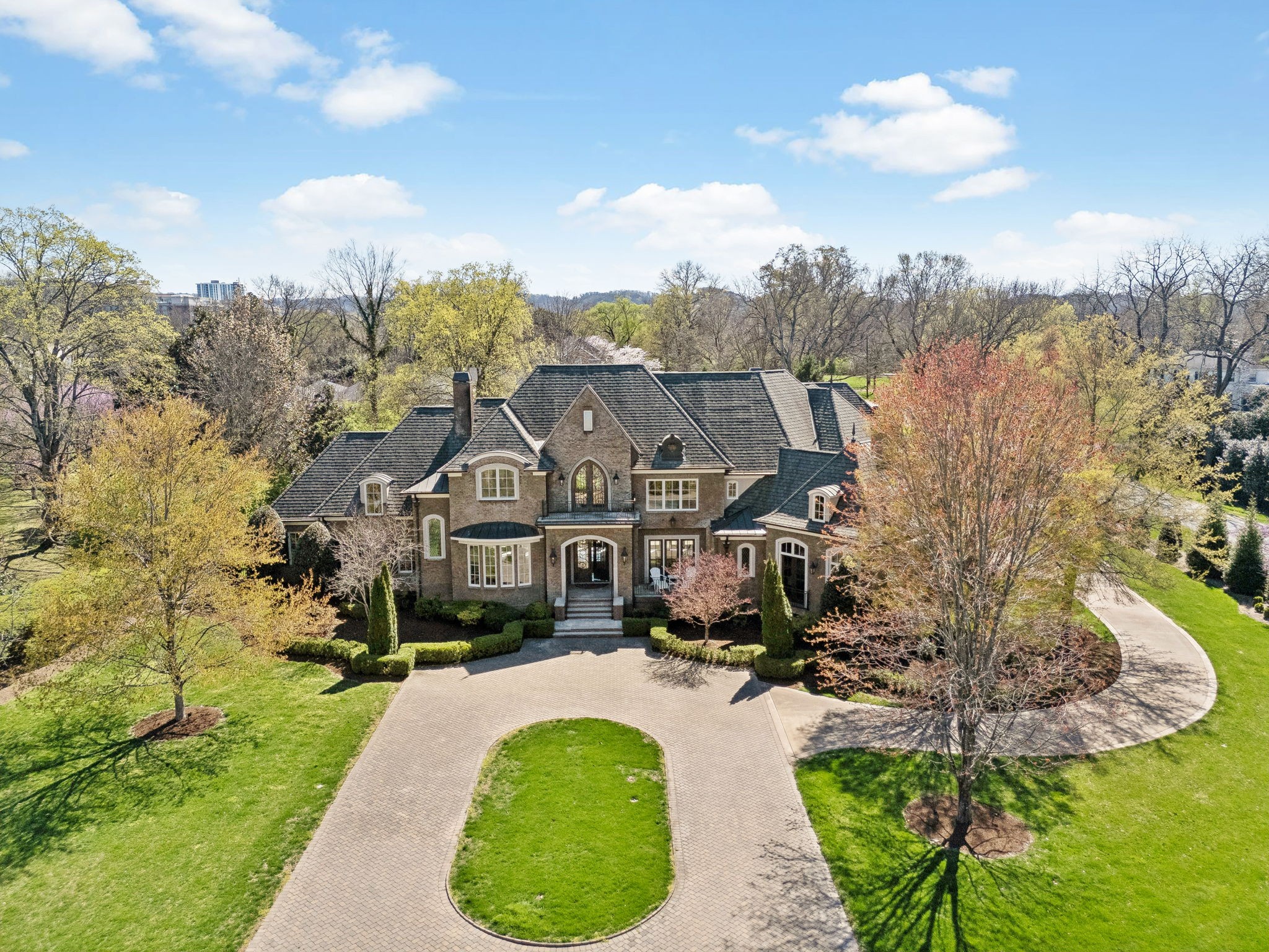 2323 Woodmont Blvd