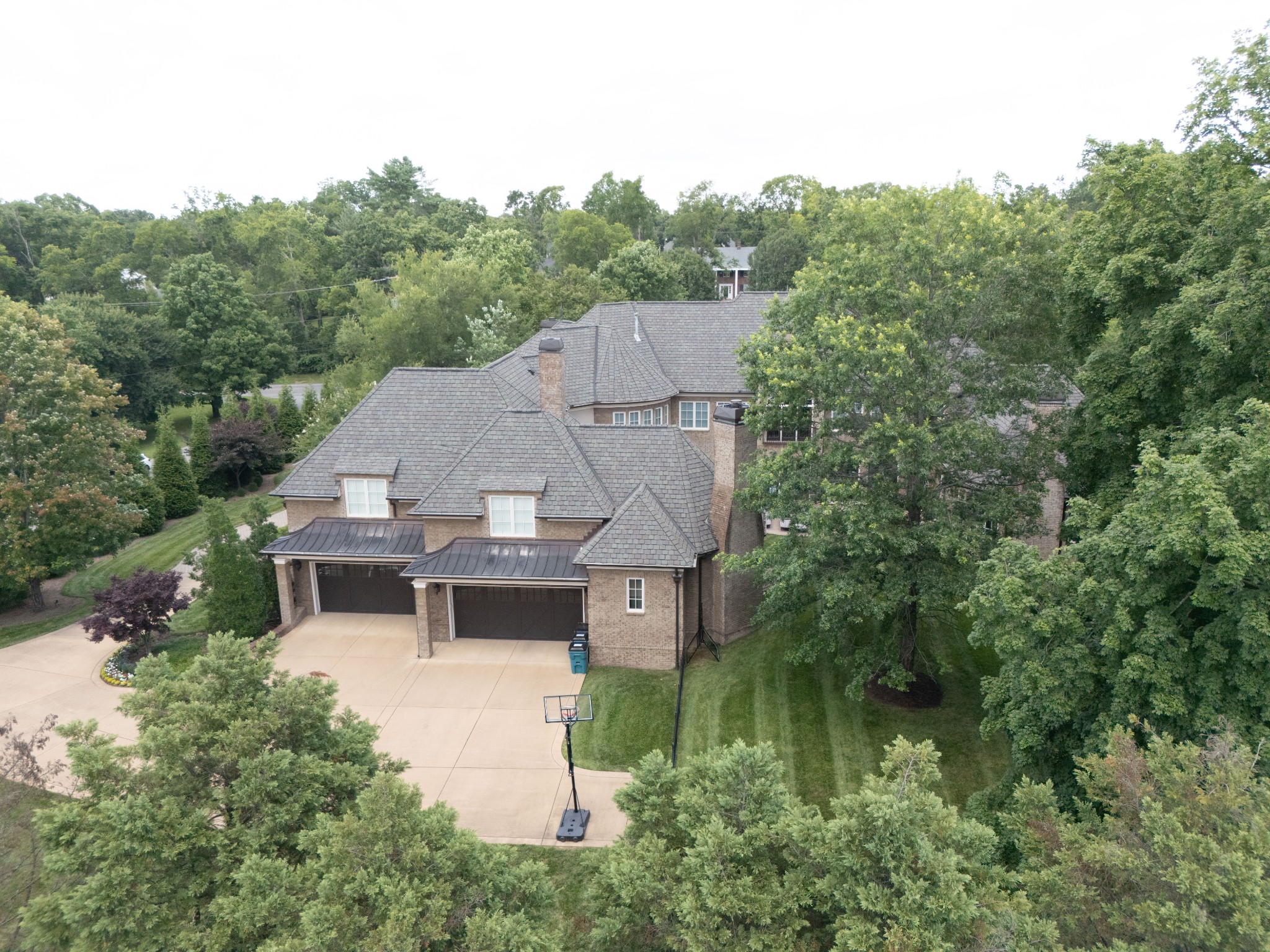 2323 Woodmont Blvd