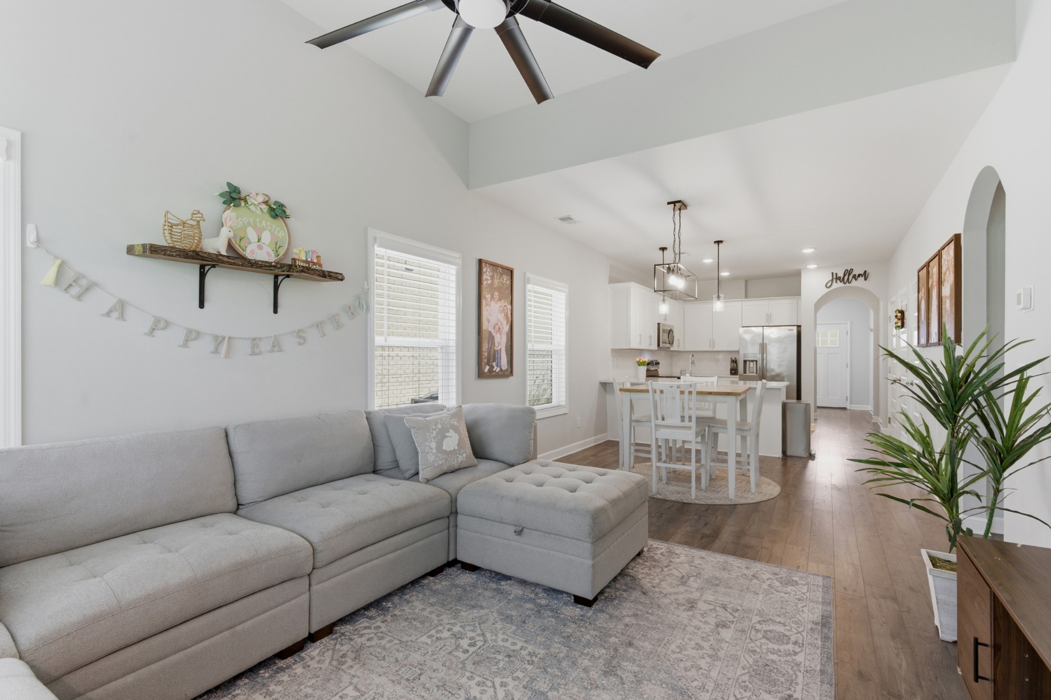 360 Banbury Dr