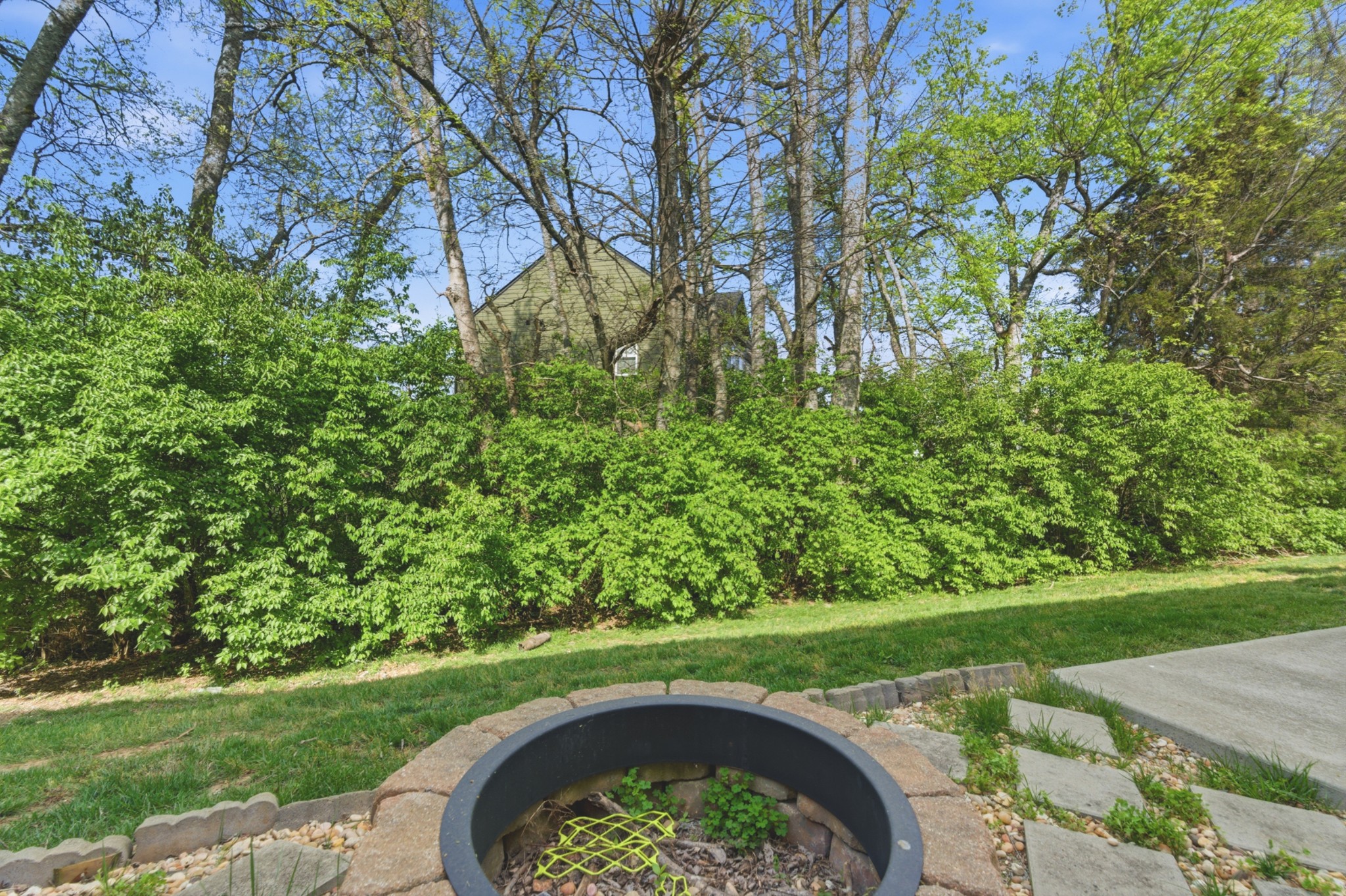 360 Banbury Dr