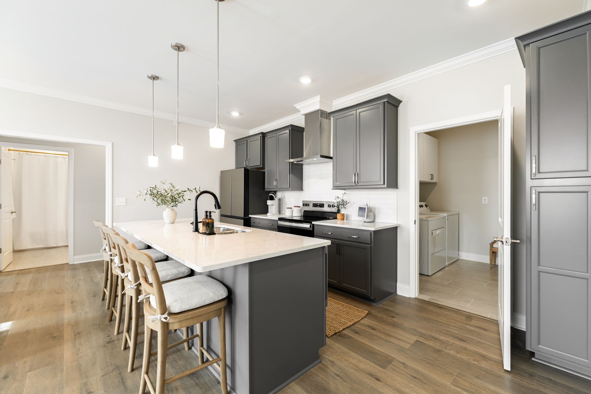 3220 Patcham Dr Unit: 204