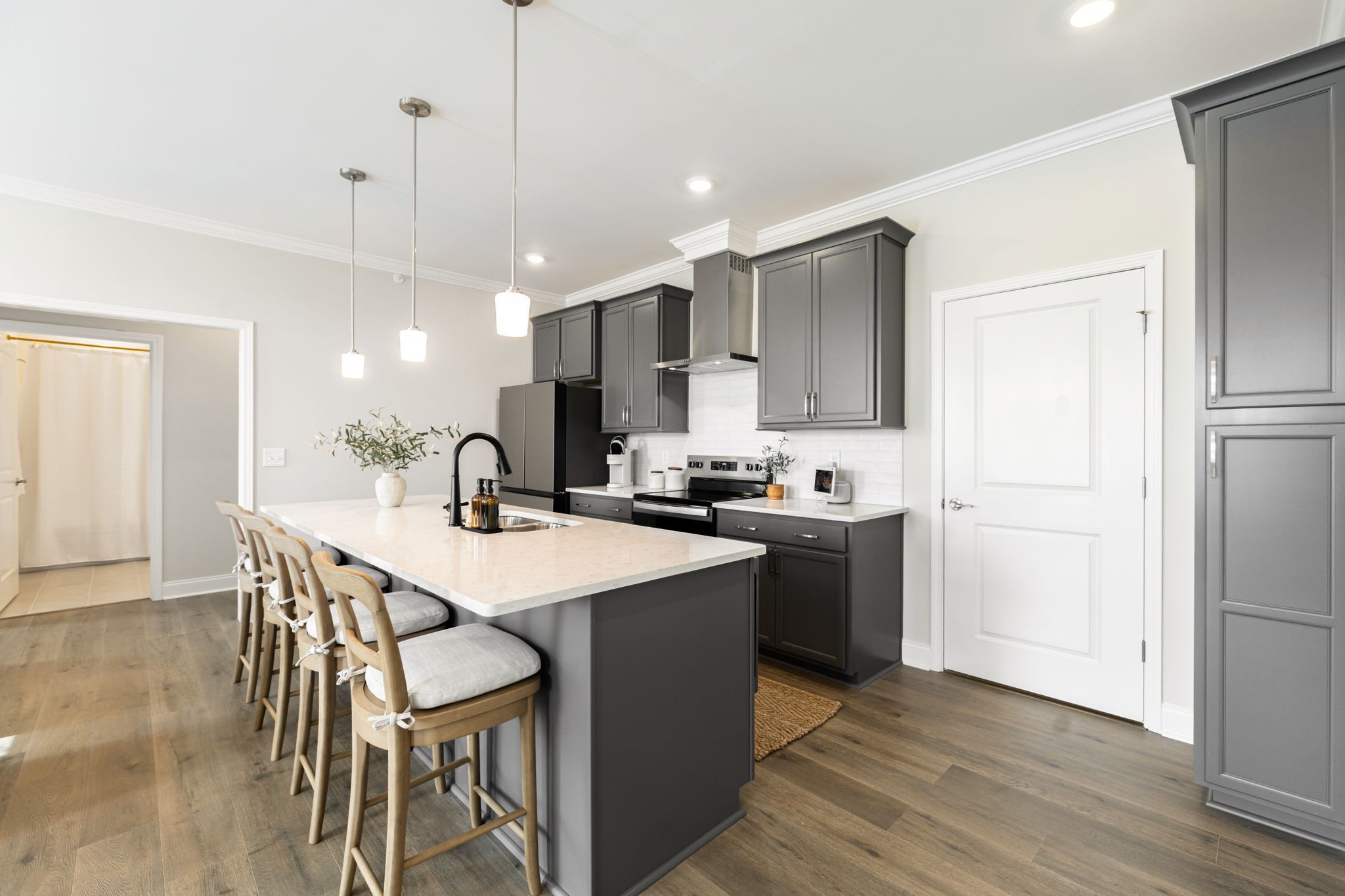 3220 Patcham Dr Unit: 204