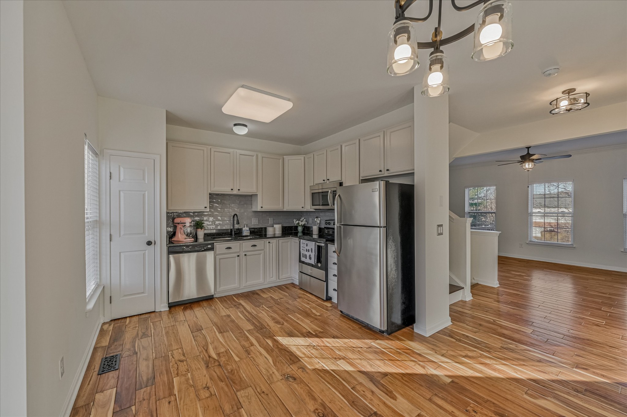 643 Huffine Manor Cir