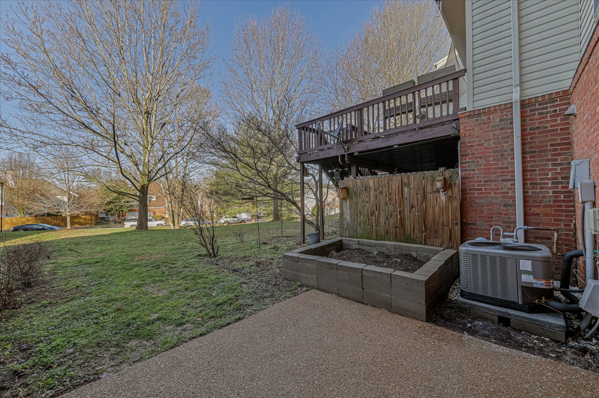 643 Huffine Manor Cir