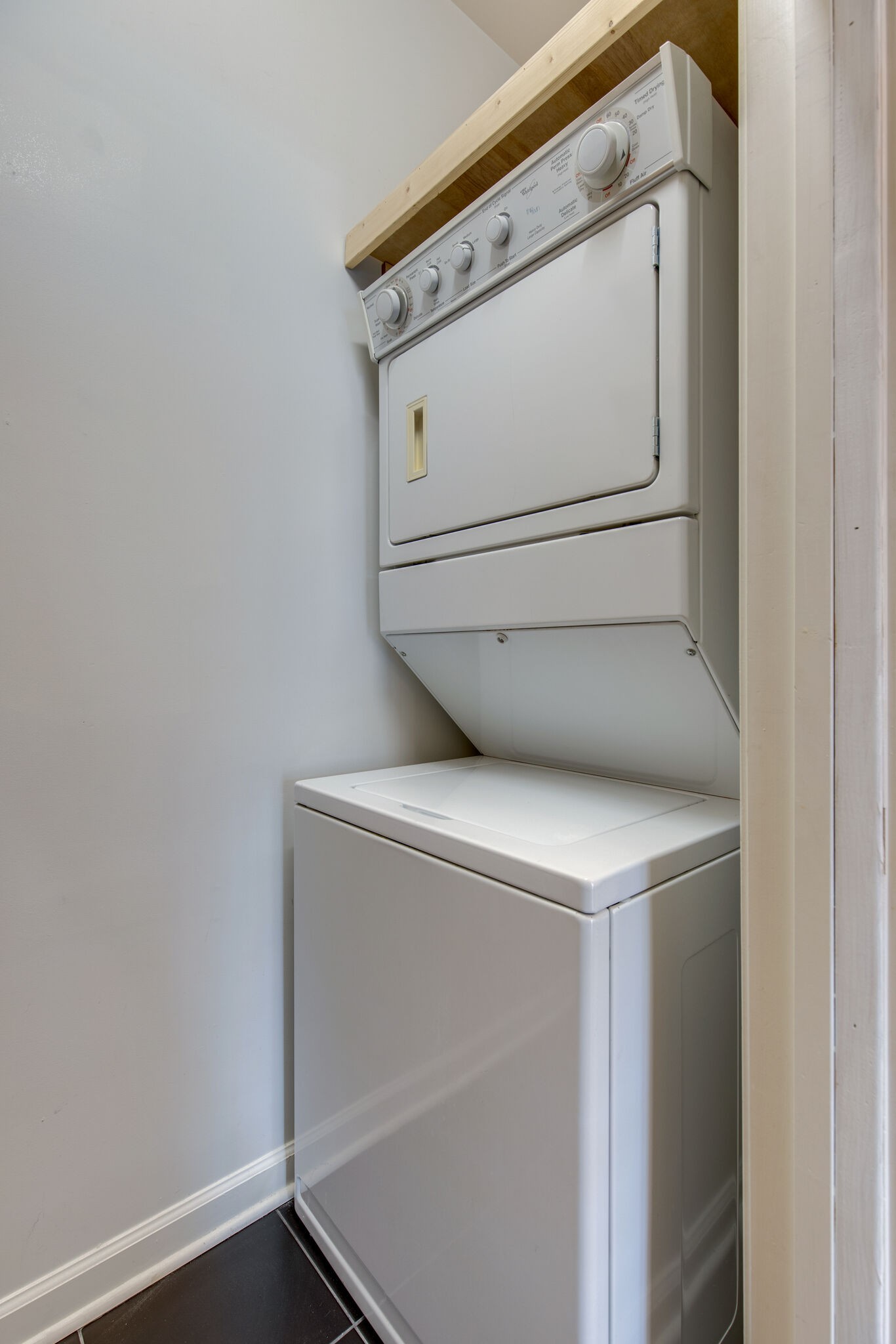 2304 Elliott Ave Unit: 102