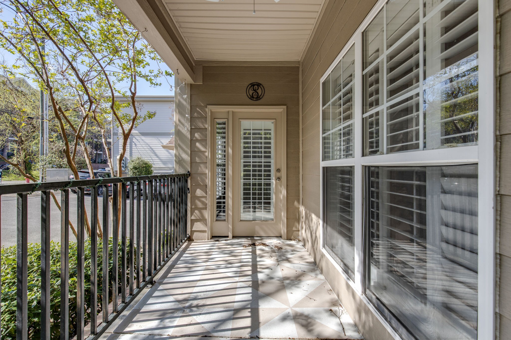 2304 Elliott Ave Unit: 102