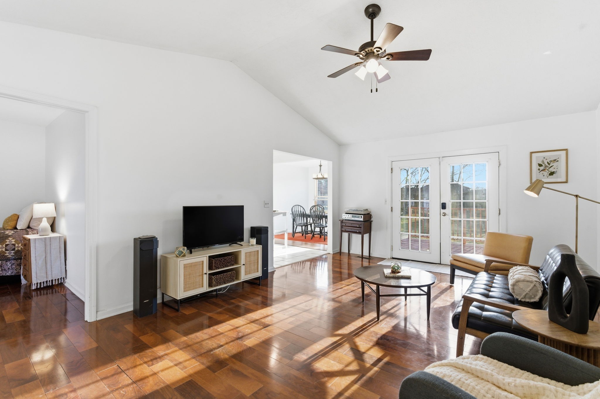 3617 Donna Kay Dr