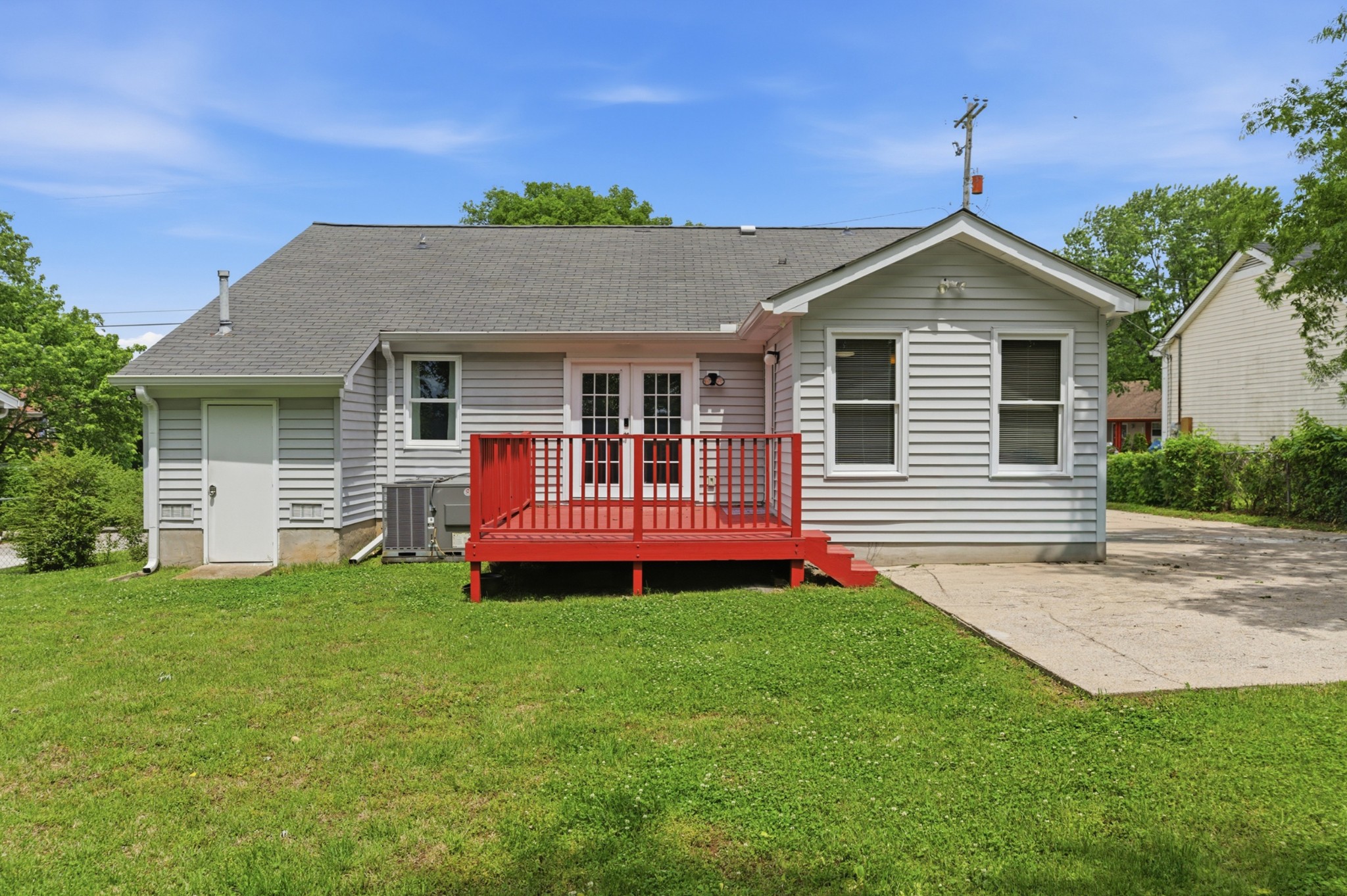 3617 Donna Kay Dr