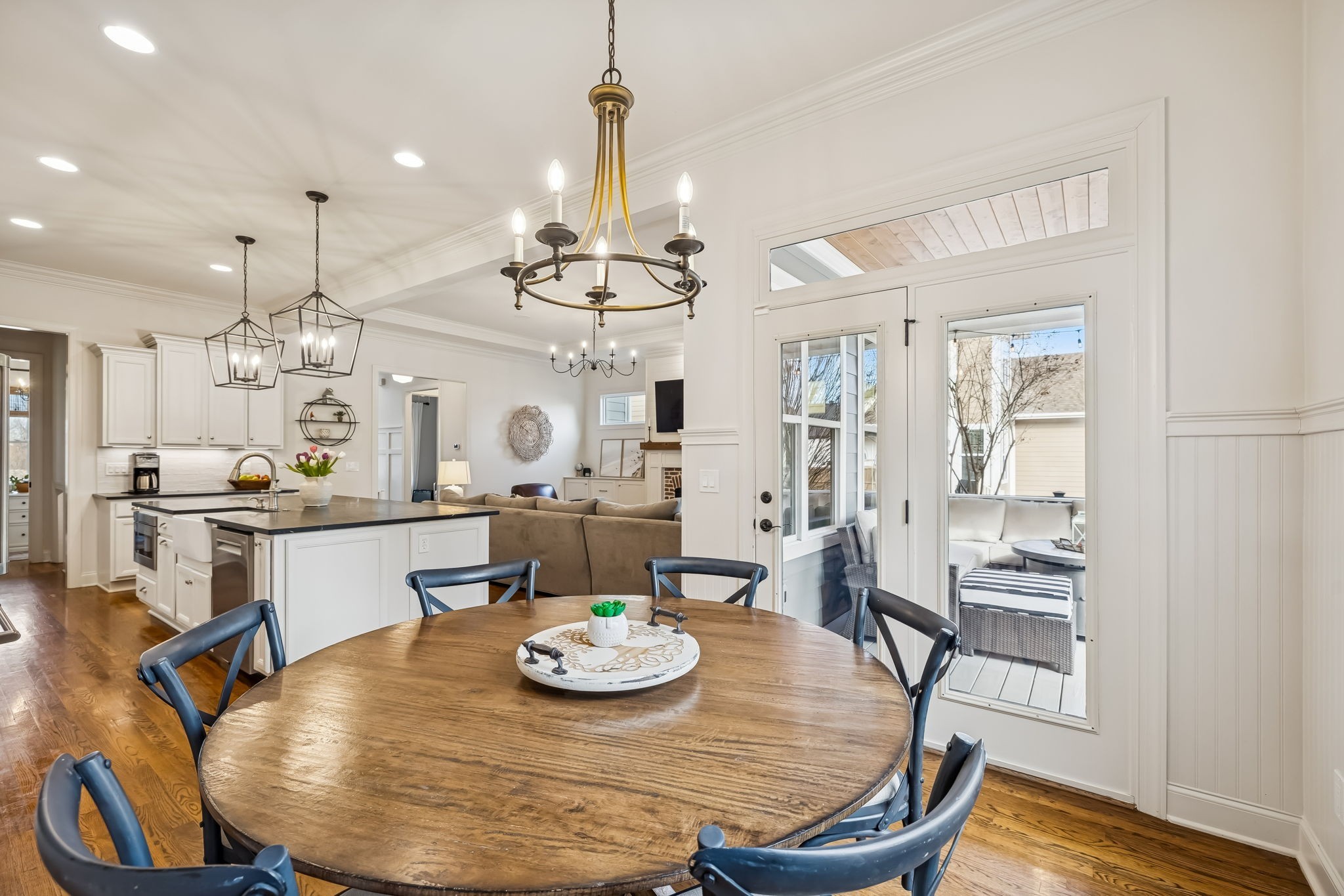 555 Avon River Rd