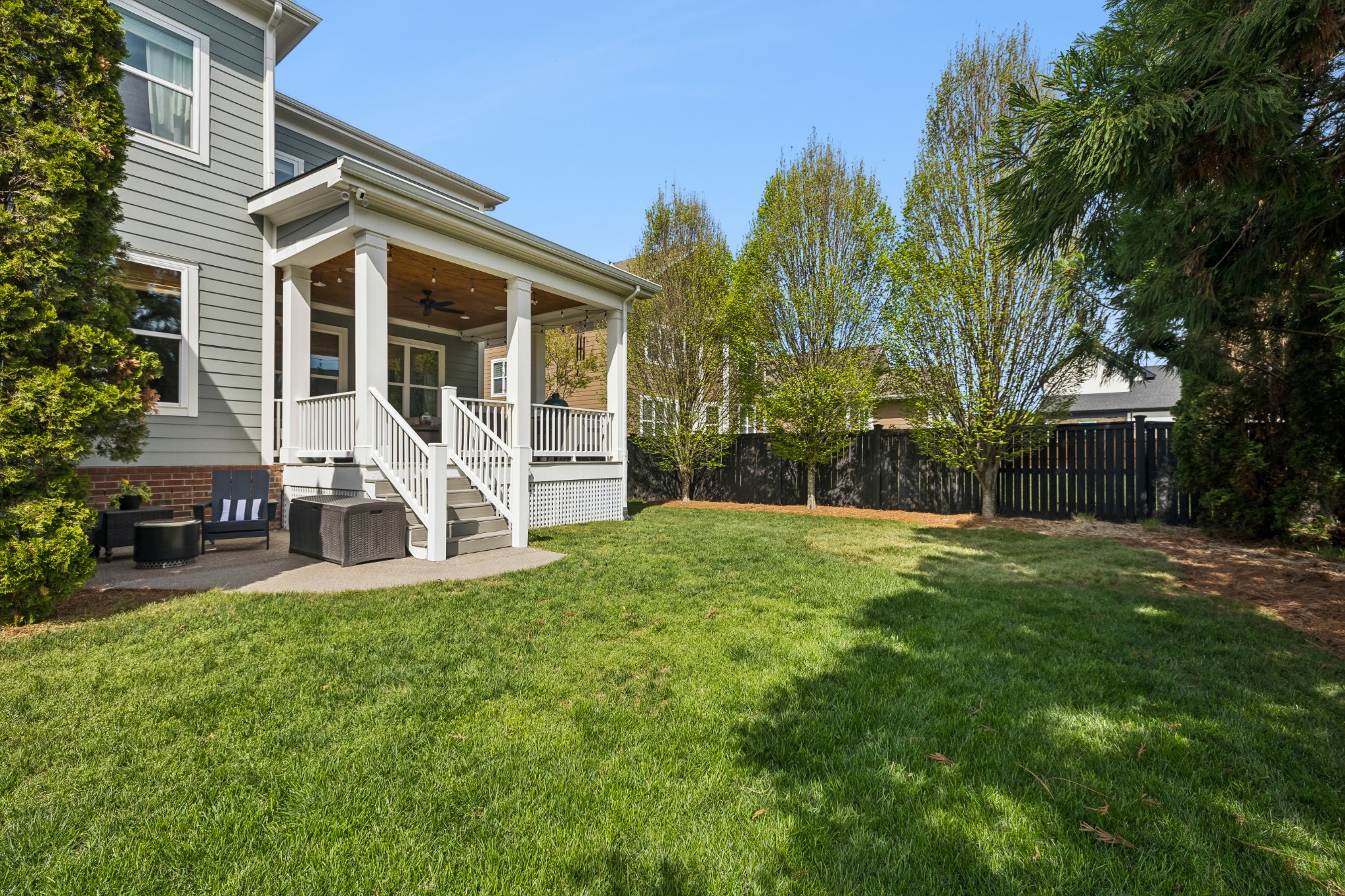 555 Avon River Rd