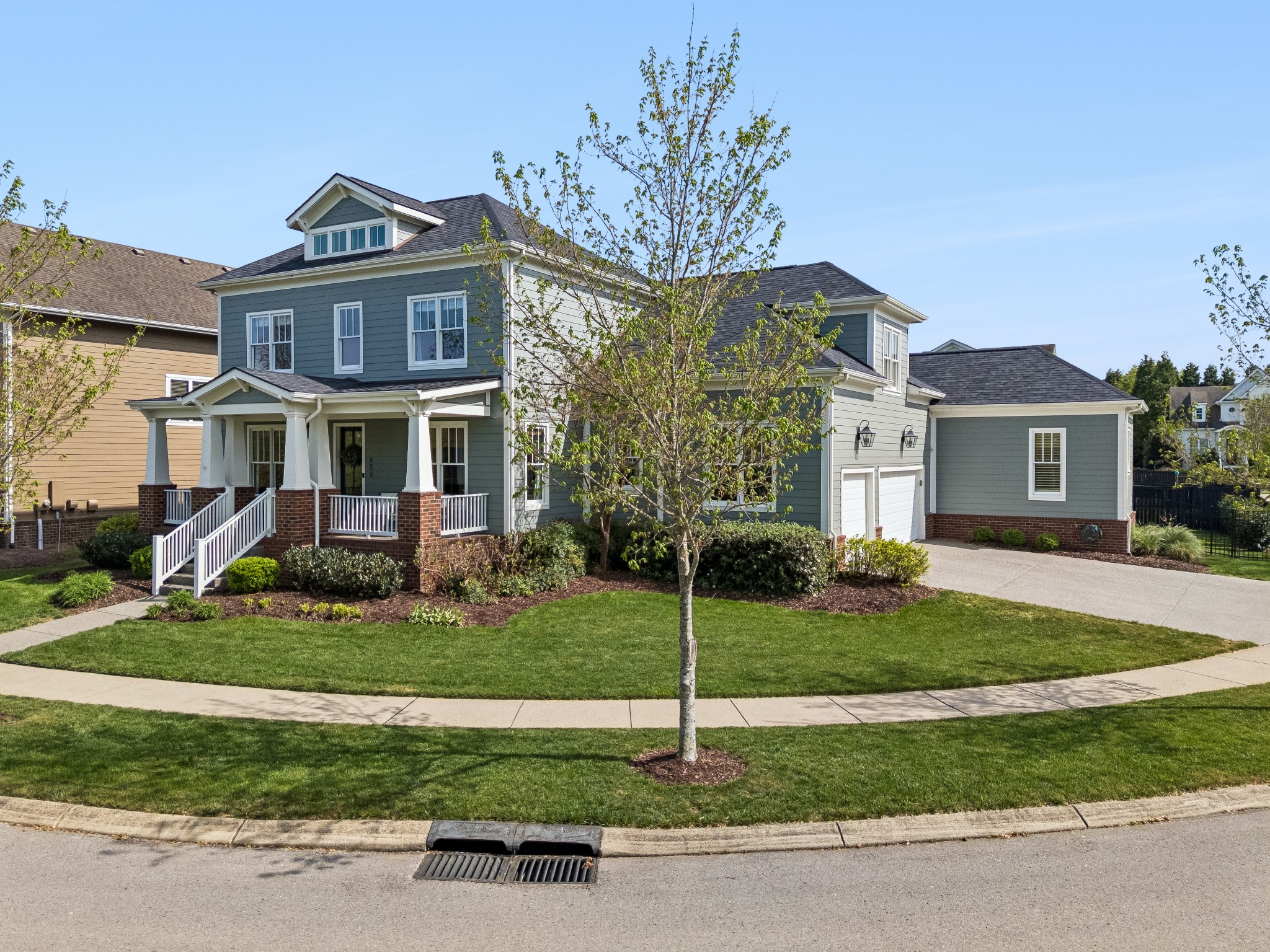 555 Avon River Rd