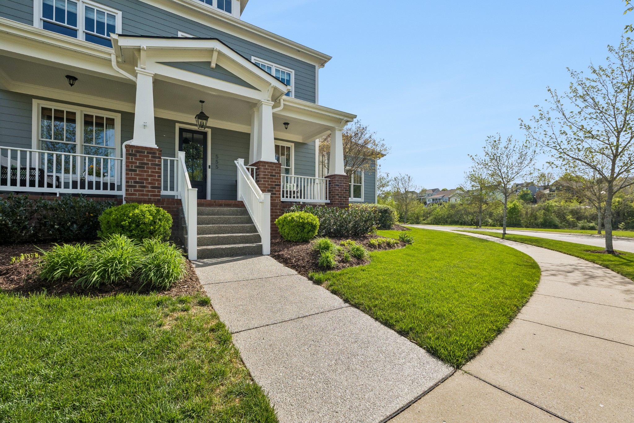 555 Avon River Rd