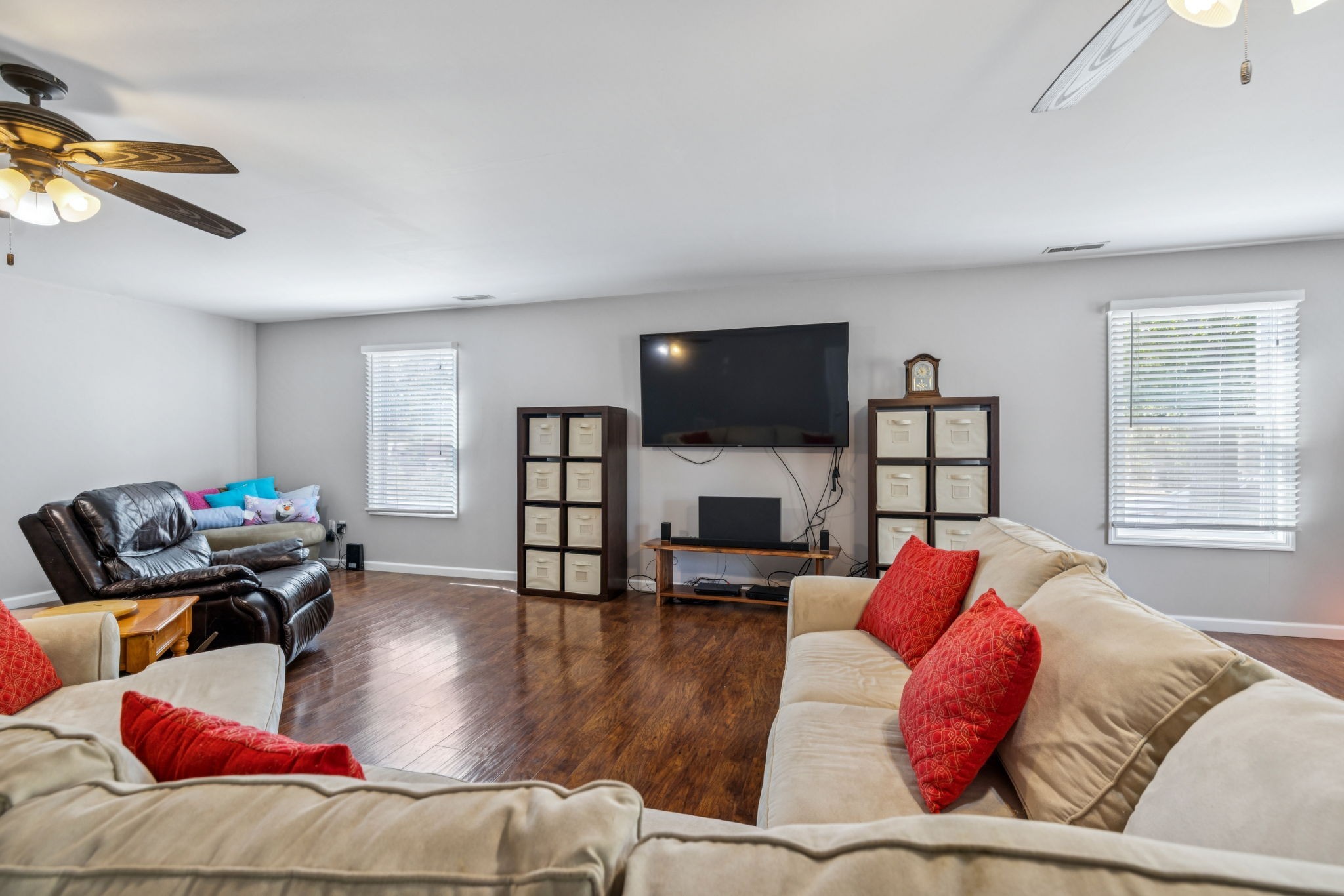 824 Driftwood Dr