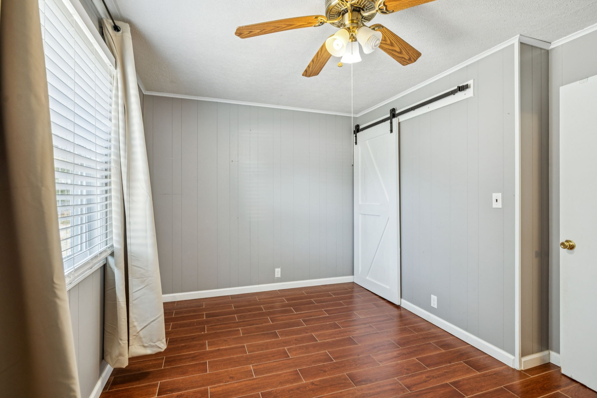 824 Driftwood Dr