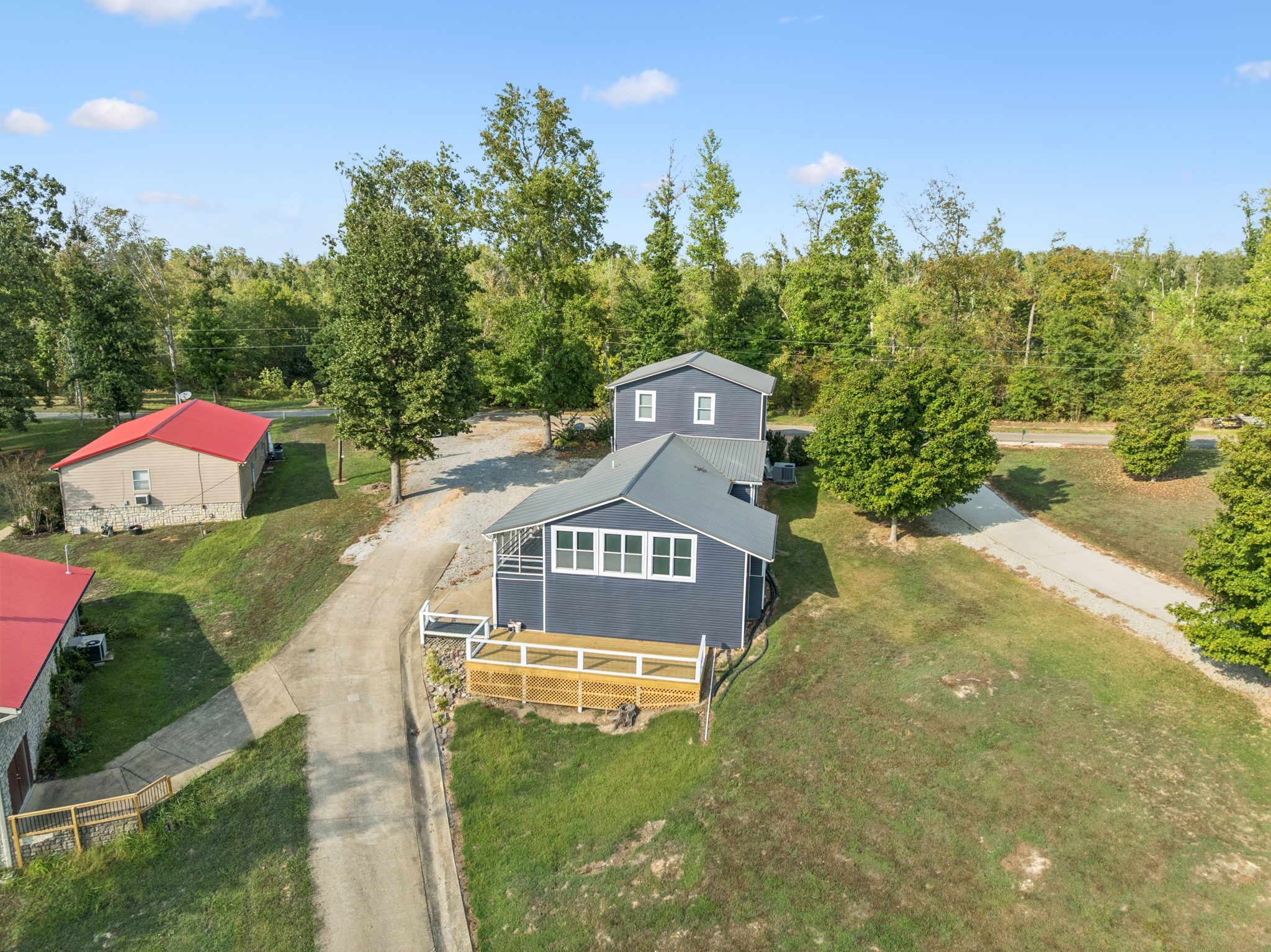 824 Driftwood Dr