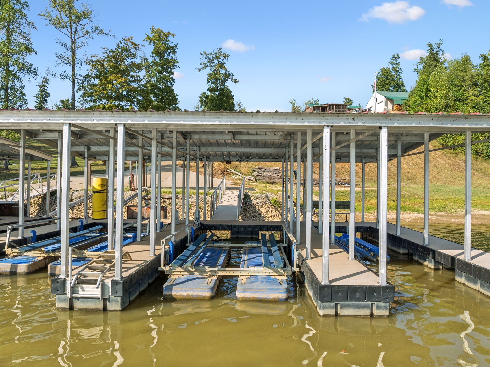 824 Driftwood Dr