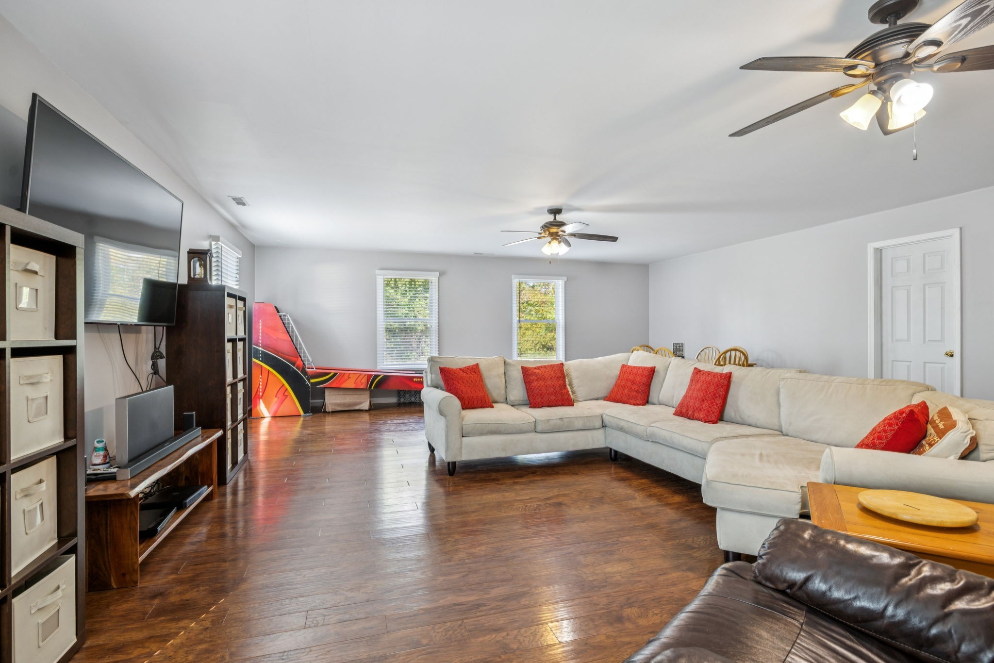 824 Driftwood Dr