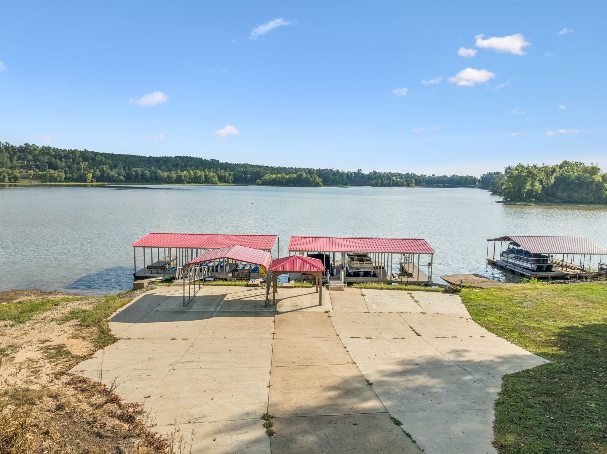824 Driftwood Dr