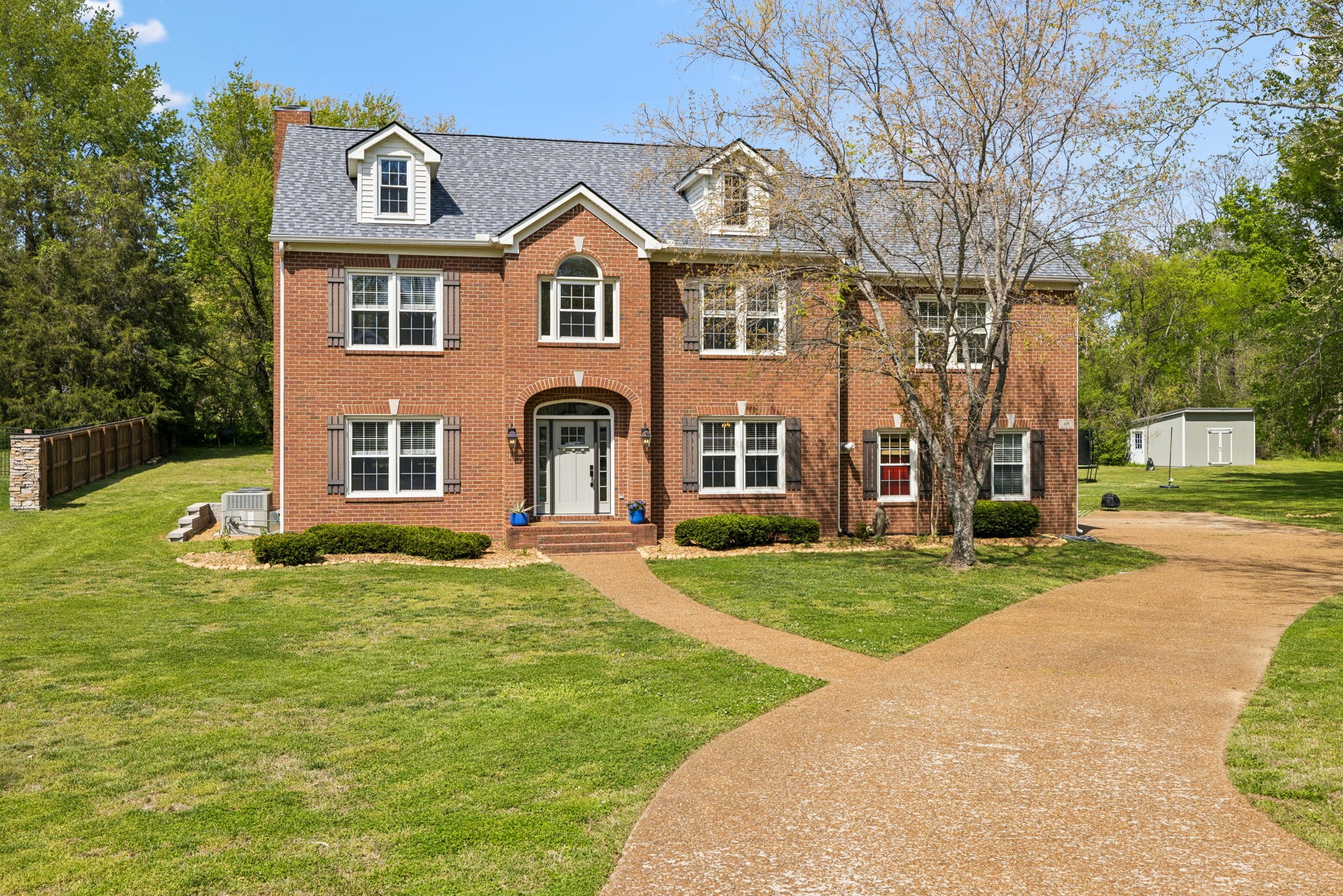 410 Martingale Dr