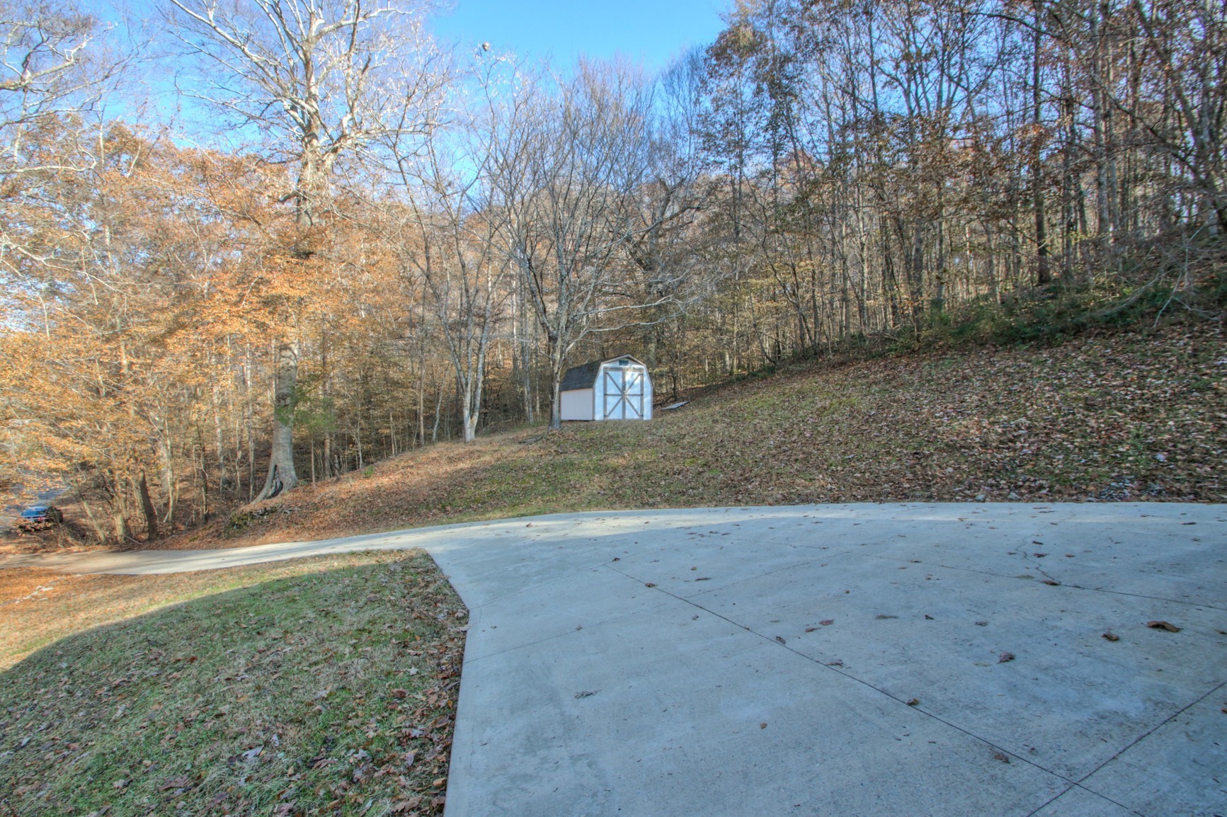 2825 Claylick Rd