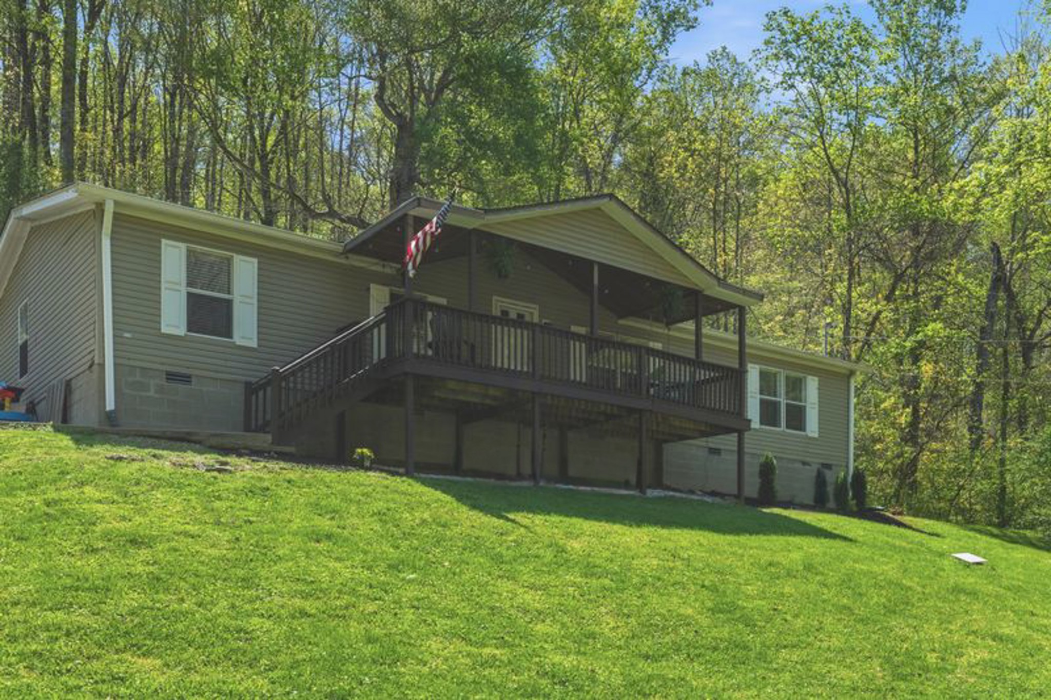 2825 Claylick Rd