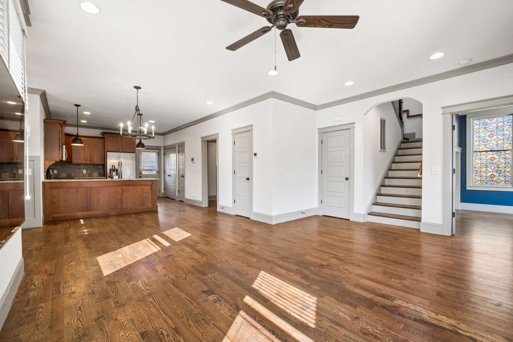 1211 Lillian St