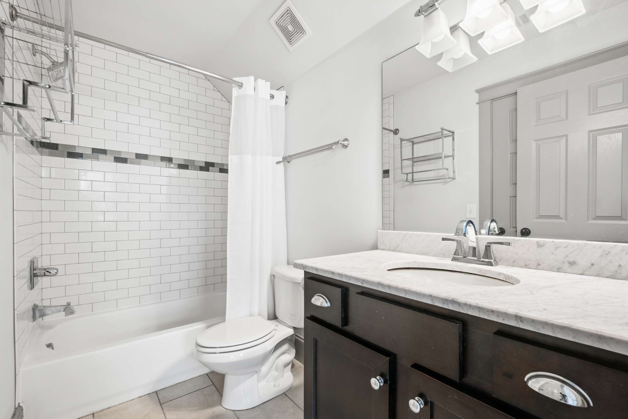 1211 Lillian St