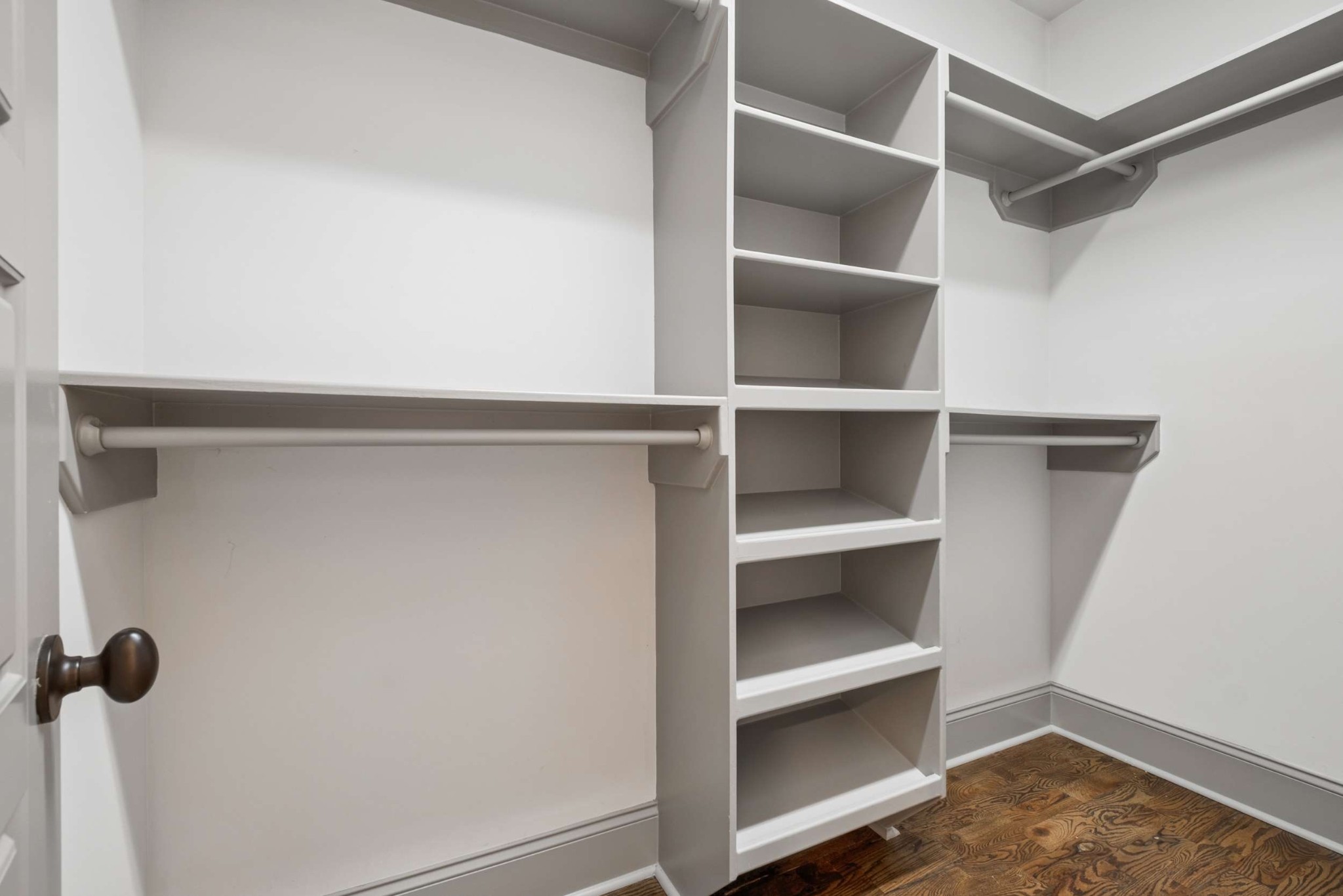1211 Lillian St