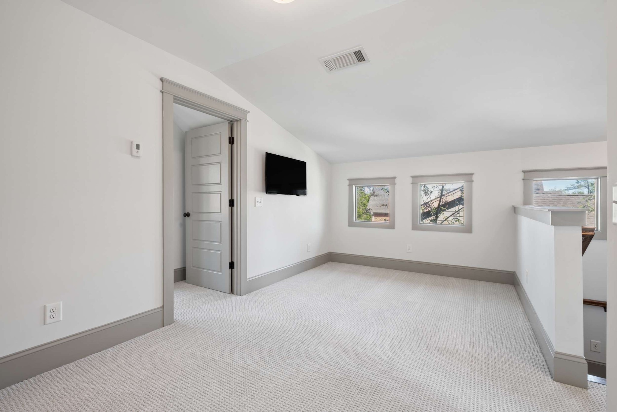 1211 Lillian St