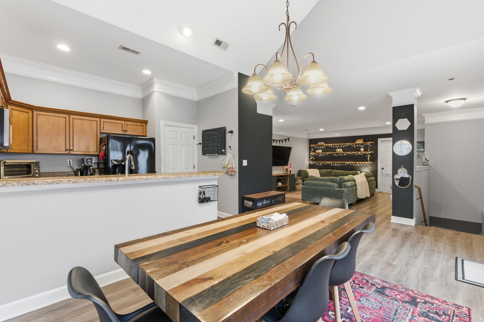 814 Bracken Trl