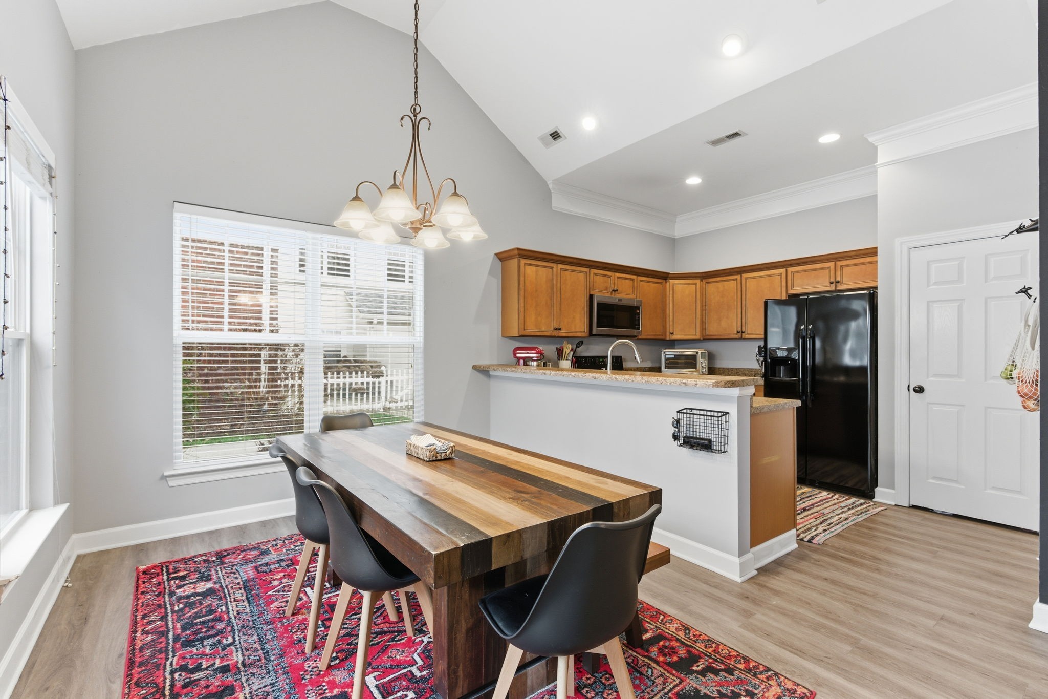 814 Bracken Trl
