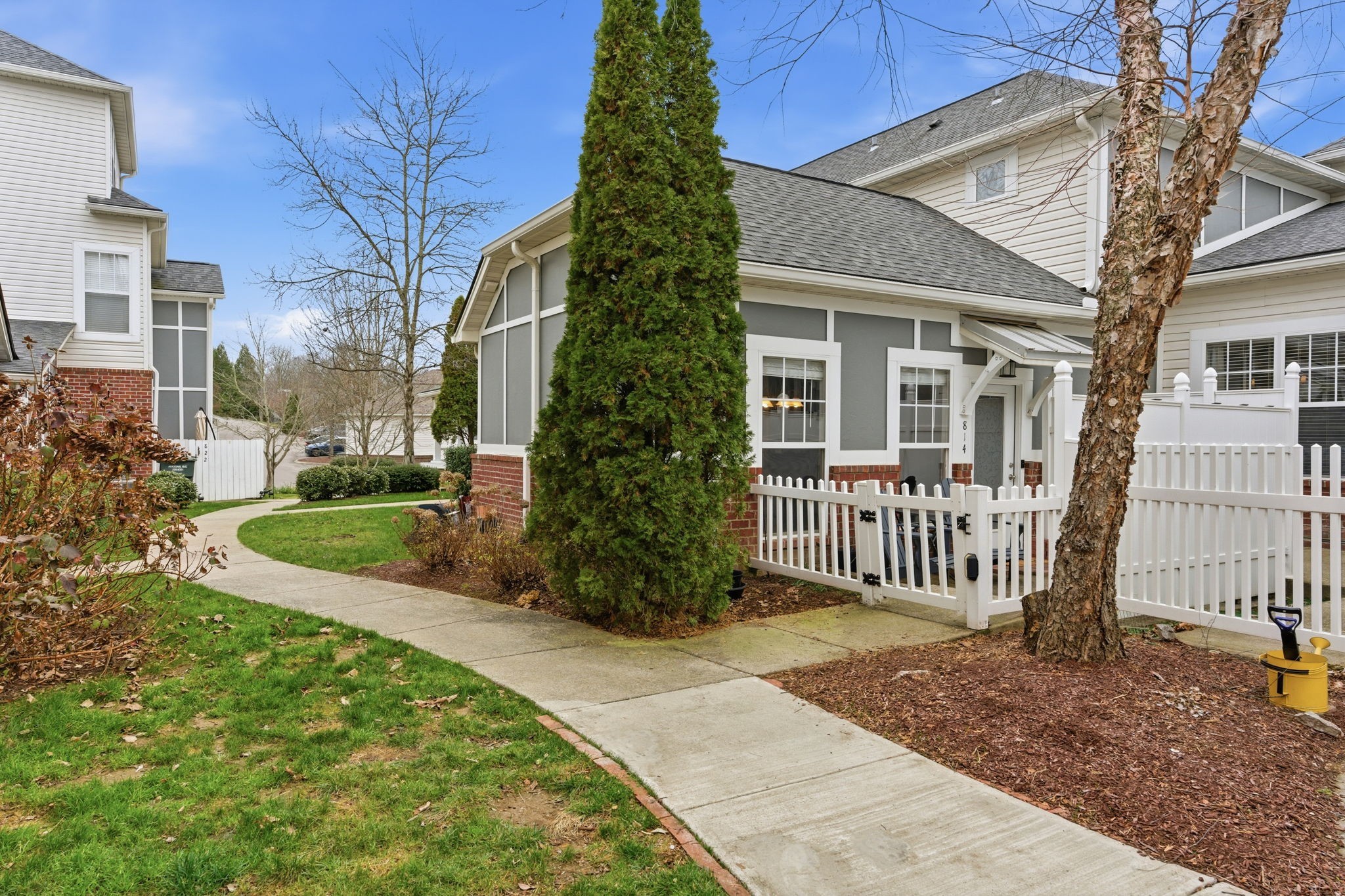 814 Bracken Trl