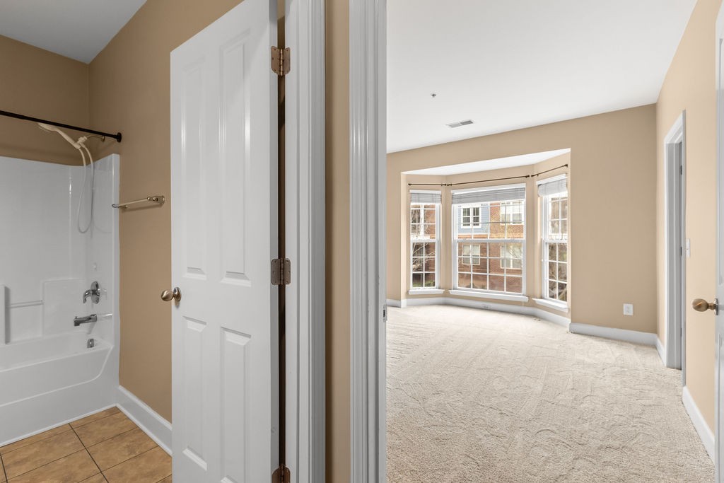 8045 Bienville Dr Unit: 5