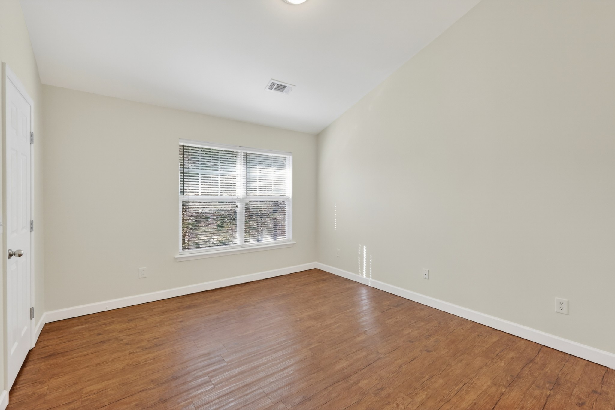 3535 Bell Rd Unit: 103