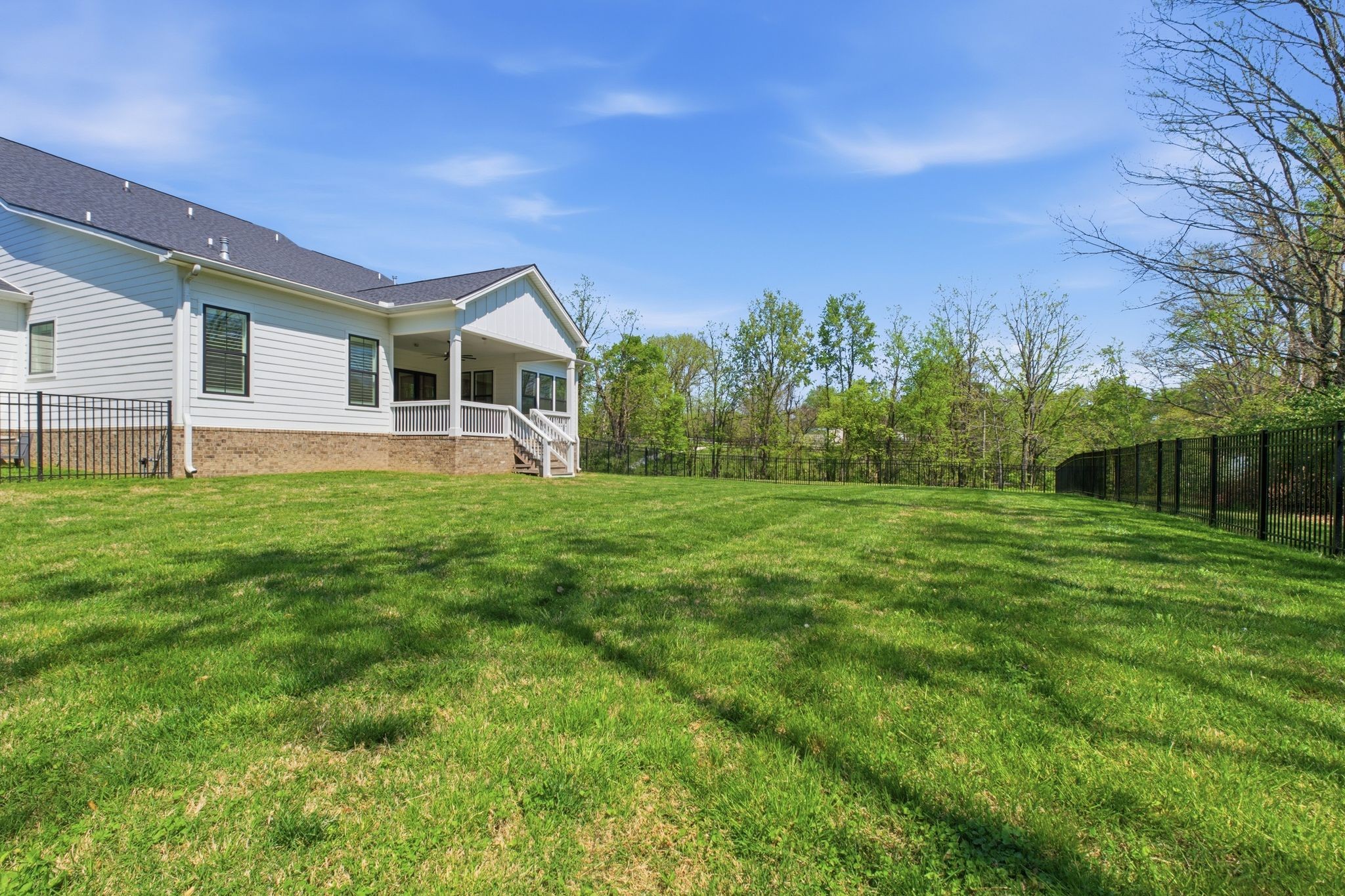 8001 Burning Tree Farm Rd
