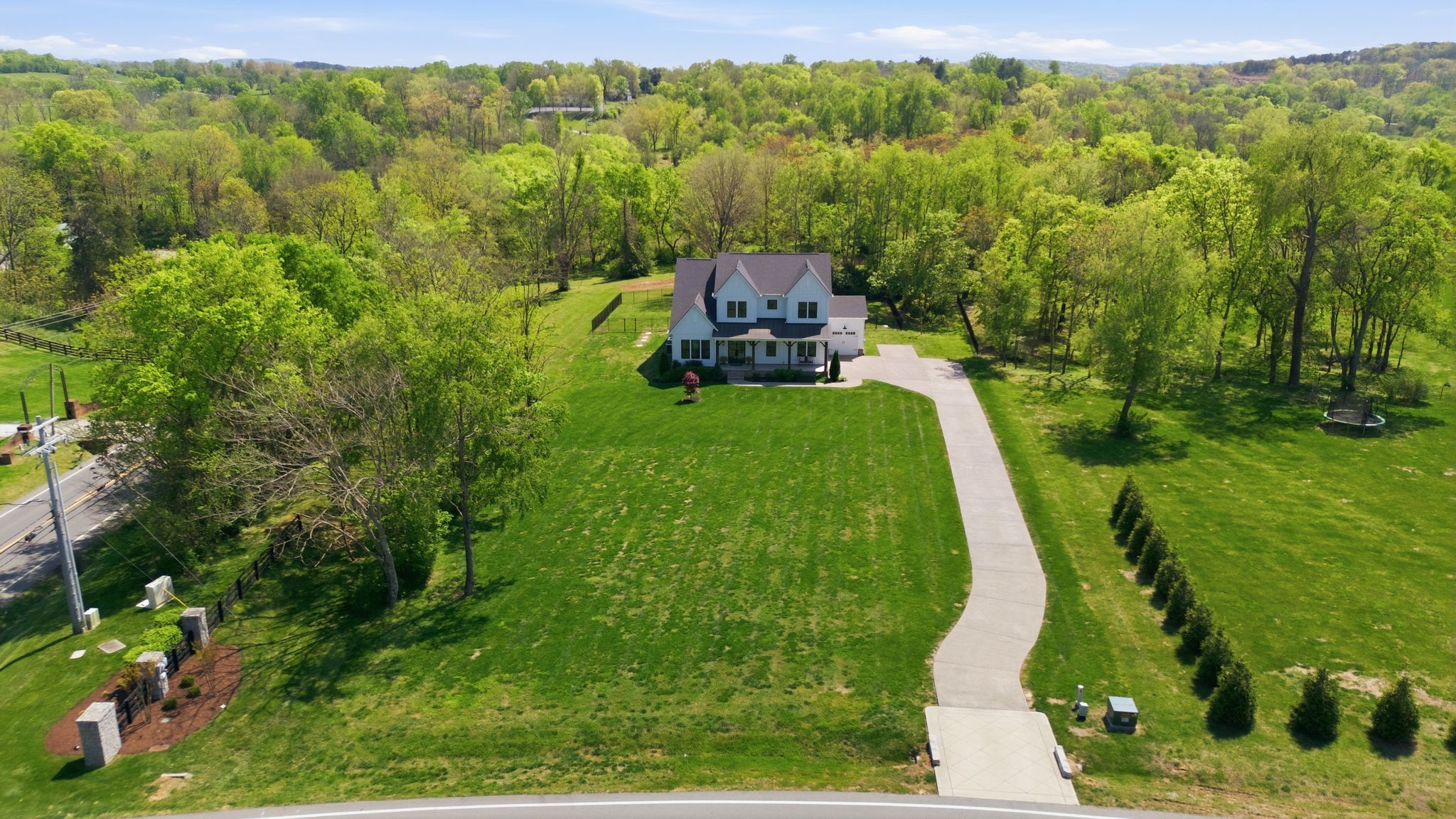 8001 Burning Tree Farm Rd