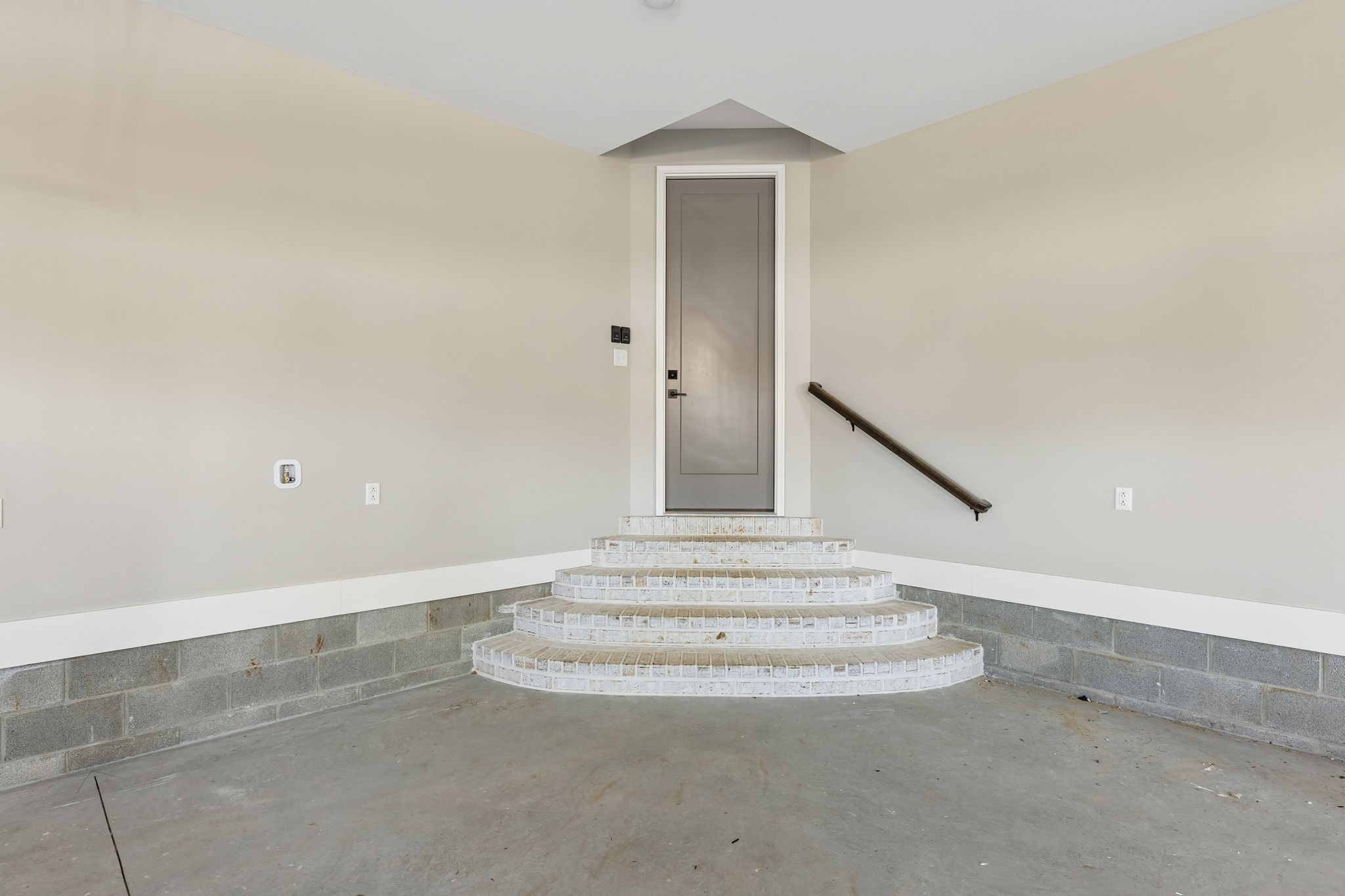 3268 Armstrong Valley Rd