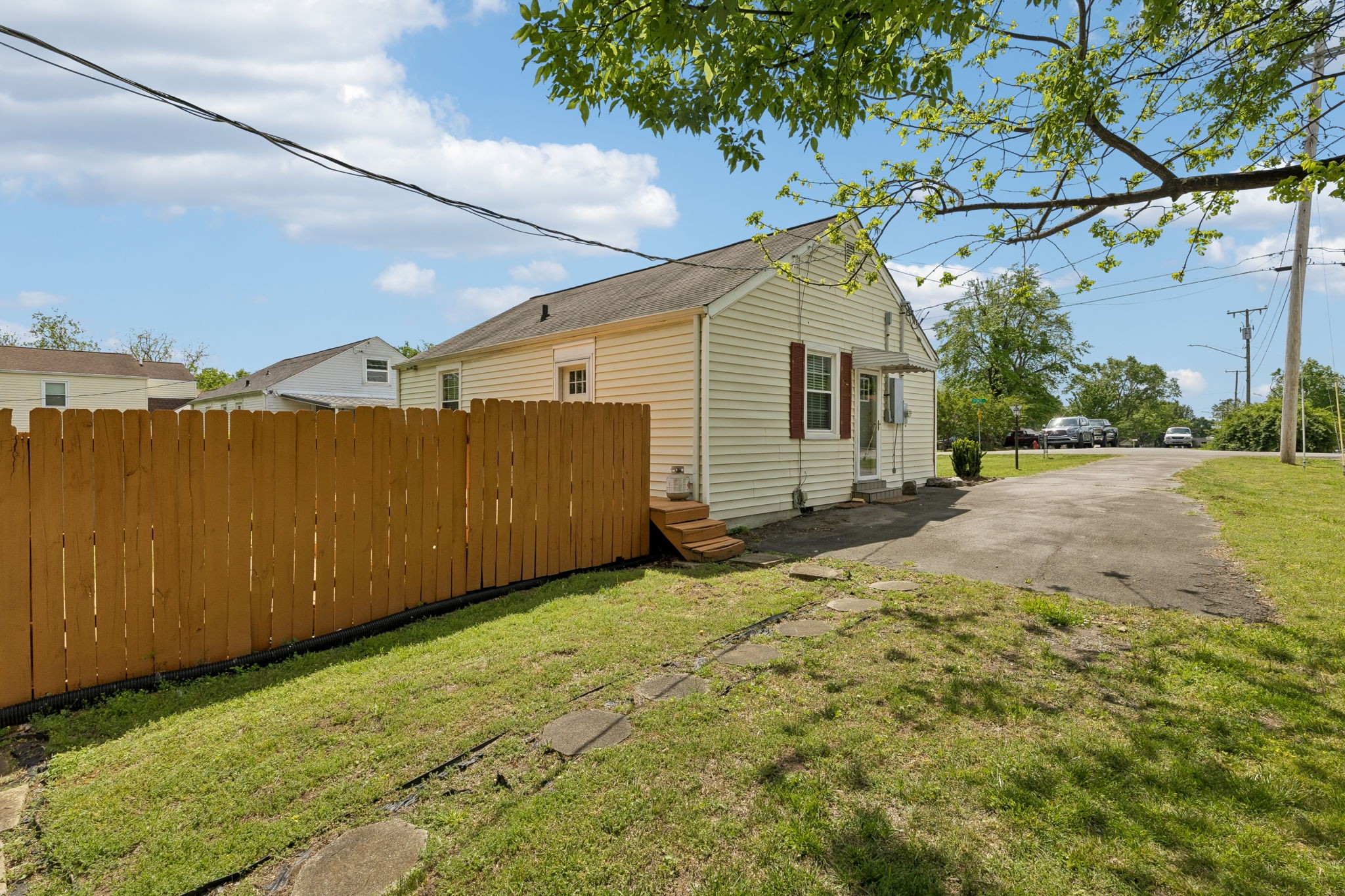 1518 Spence Ct